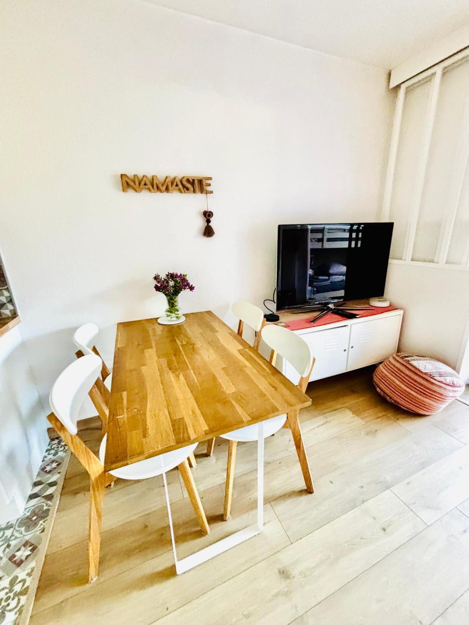 La Petite Pinede Studio Climatise Proche Plage Sanary-sur-Mer Exteriör bild